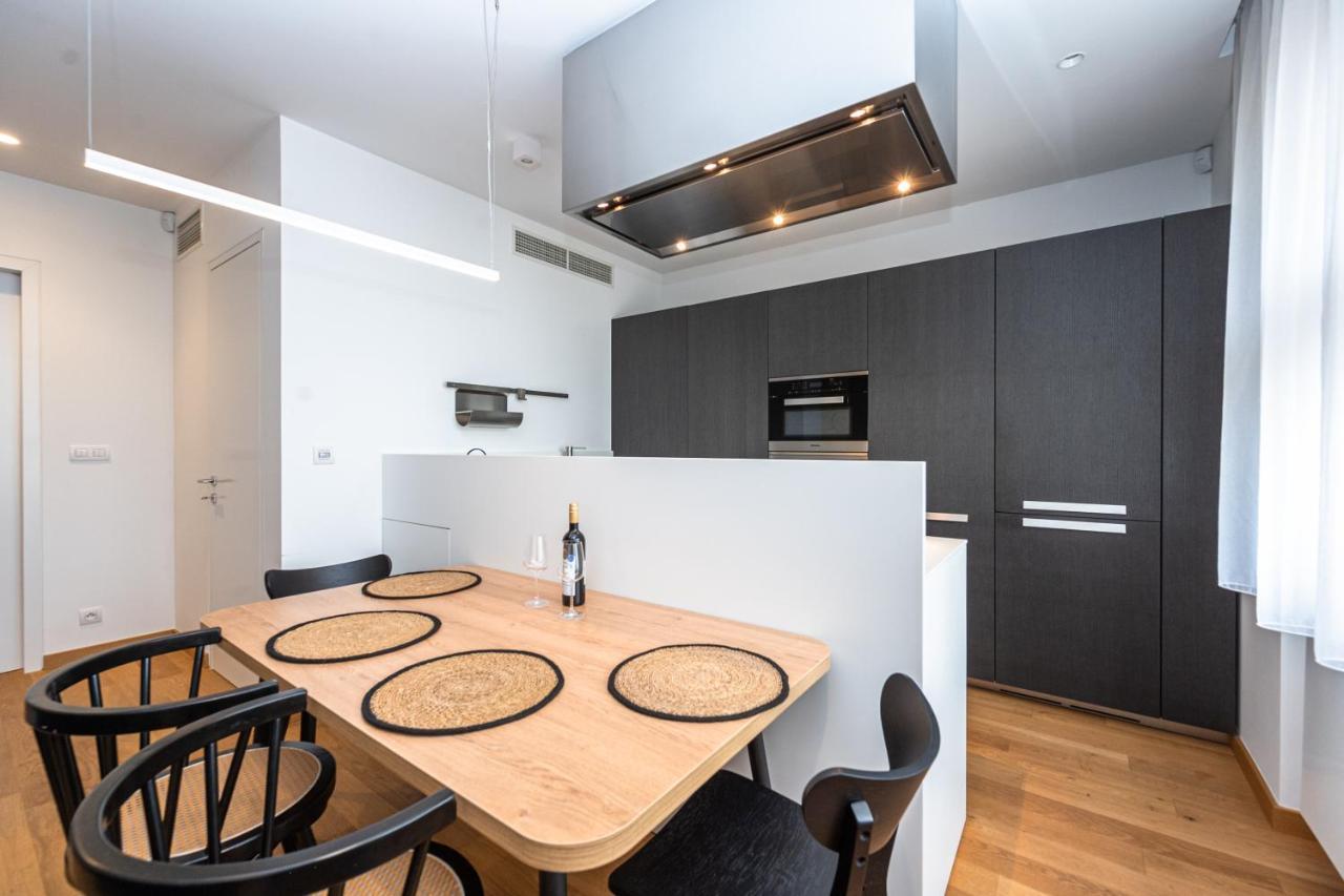 Wishlist Residences - Karlin Free Parking Apartment Prag