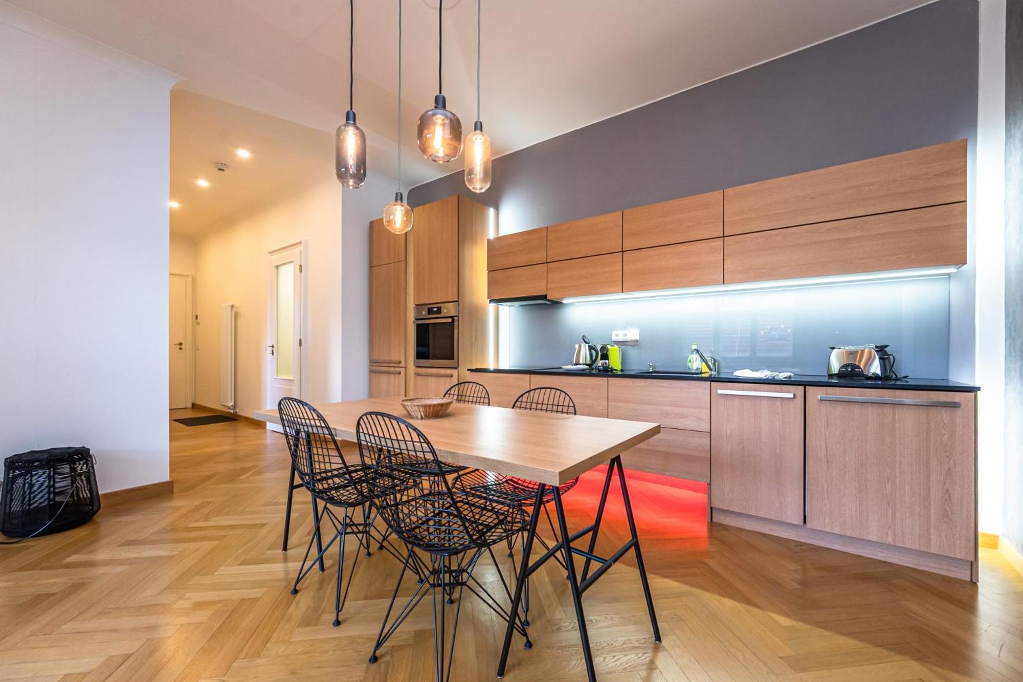 Wishlist Residences - Karlin Free Parking Apartment *